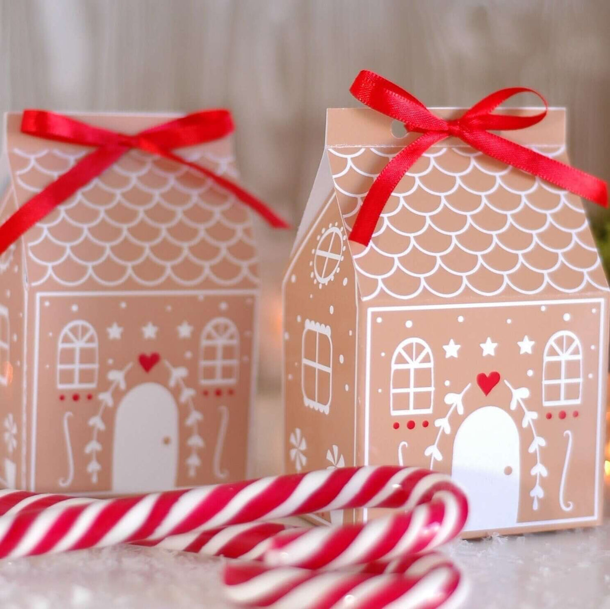 Gingerbread House Favor Box, Christmas Gift Box for Candies, Gingerbre