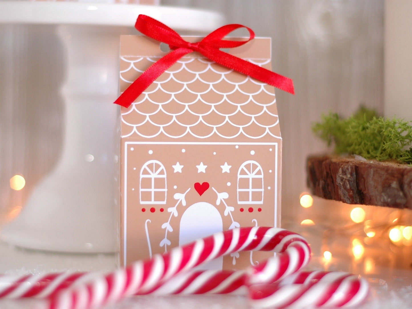 Gingerbread House Favor Box, Christmas Gift Box for Candies, Gingerbread House Printable Box ref013 - Digitally Printables
